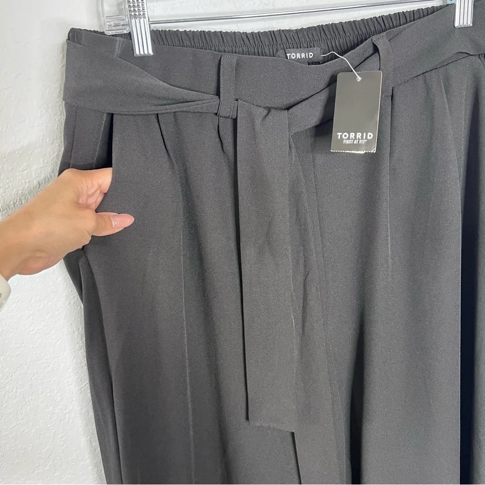 Torrid Wide Leg Pants Womens 1X 14 16 Crepe Tie Front Black High Rise V